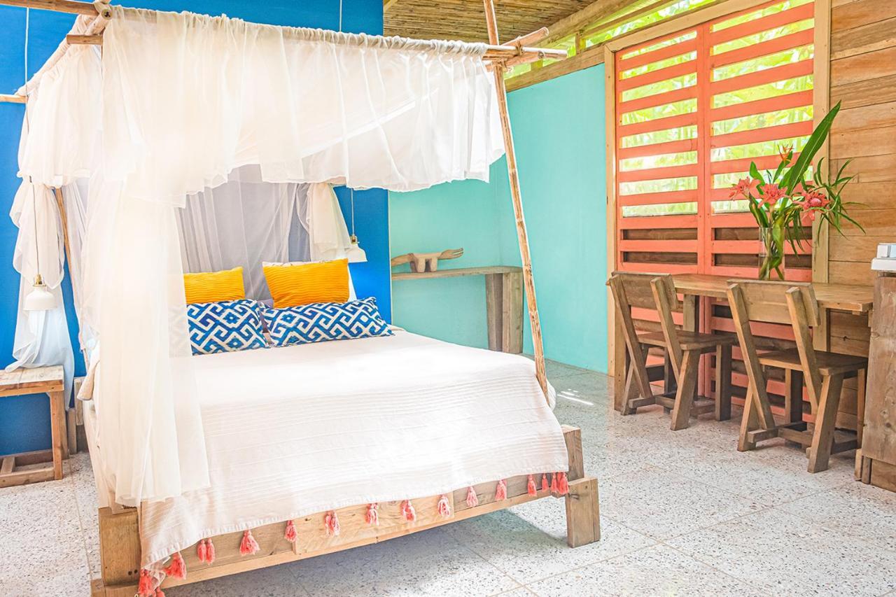 Bee Happy Studio Cahuita Kültér fotó